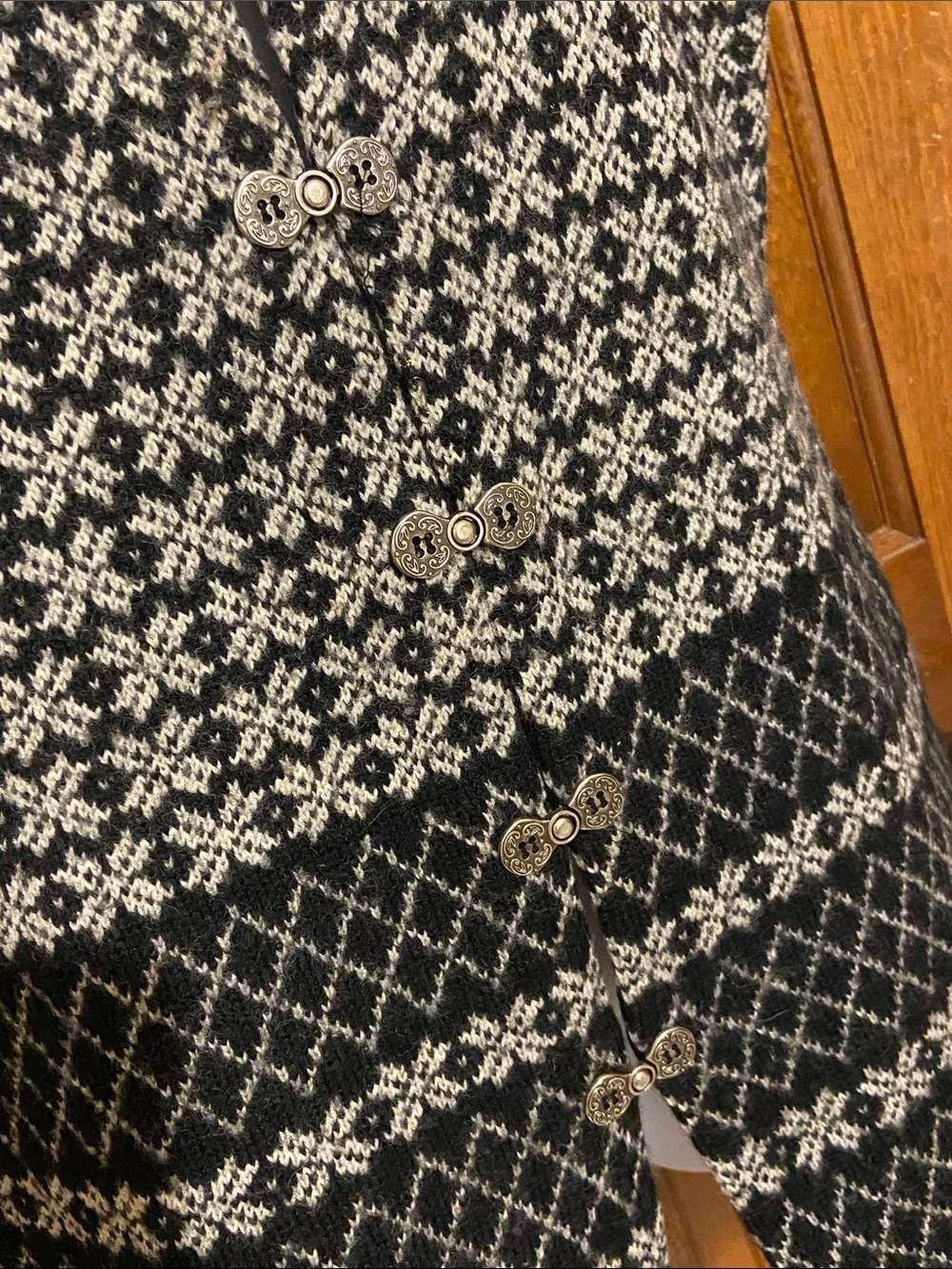 Vintage GAP Wool Vest 1990s Knit Silver metal Button Clasp Cottage Size Large